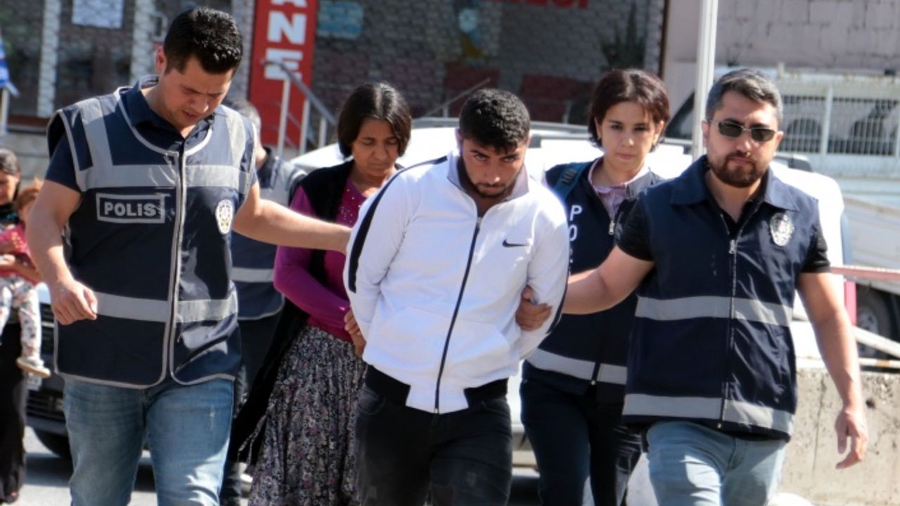Tapu Dairesi Önünde Hırsızlık için Pusuya Yatmışlar
