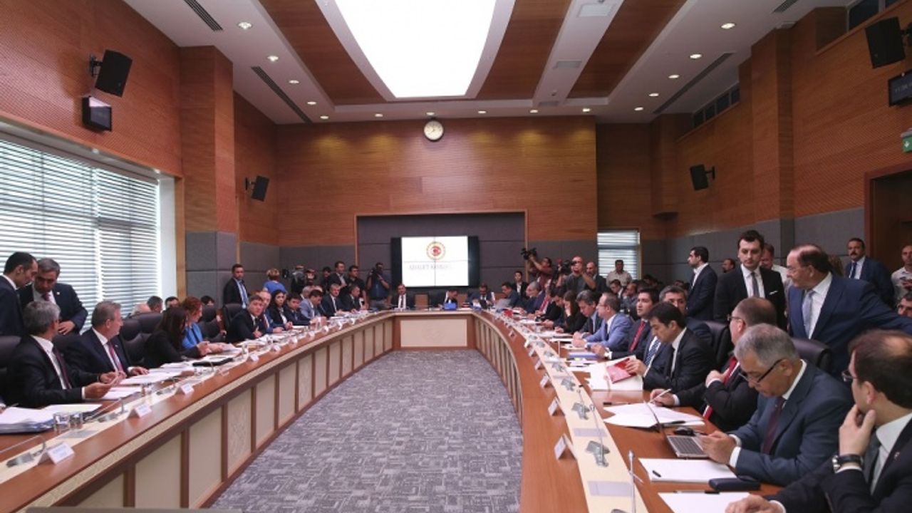 Tapu ve İmar Kanunlarında Değişiklik Teklifi Komisyondan Geçti