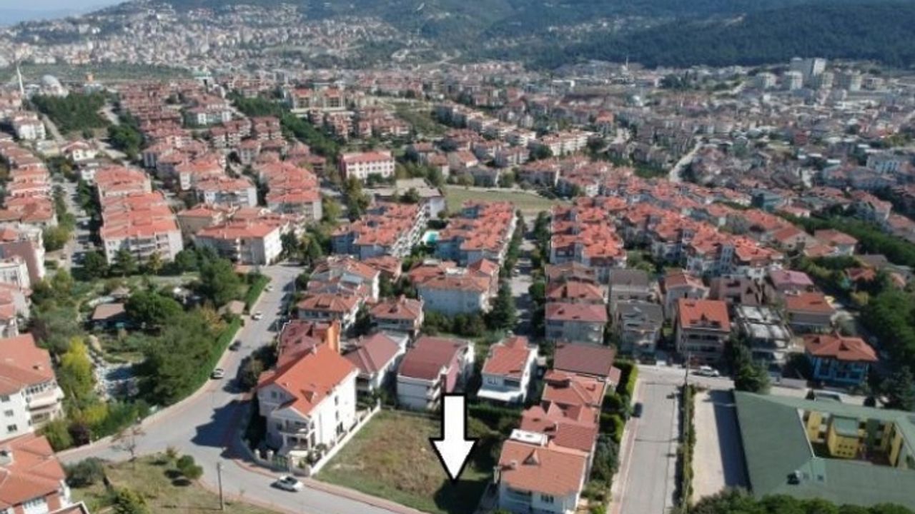 Bursa Nilüfer'de İcradan Satılık Tripleks Villa