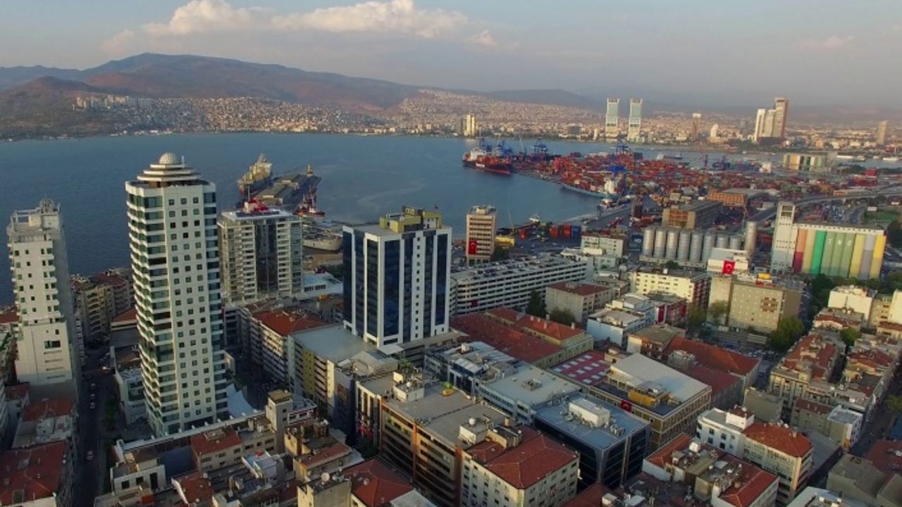 Göç Alan İzmir'de Konut Fiyatları Artmaya Devam Ediyor