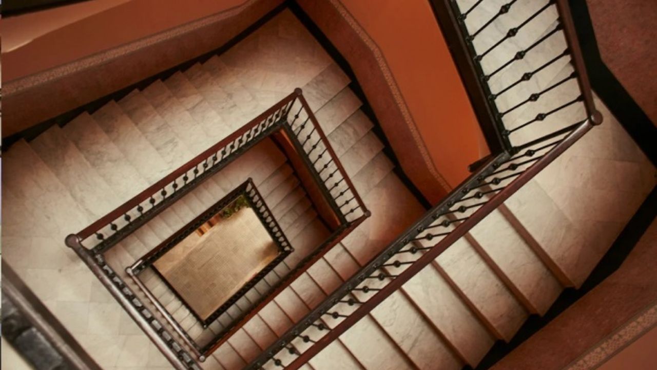 Apartman Ortak Alanlarına Eşya Koymak Yasak mı?
