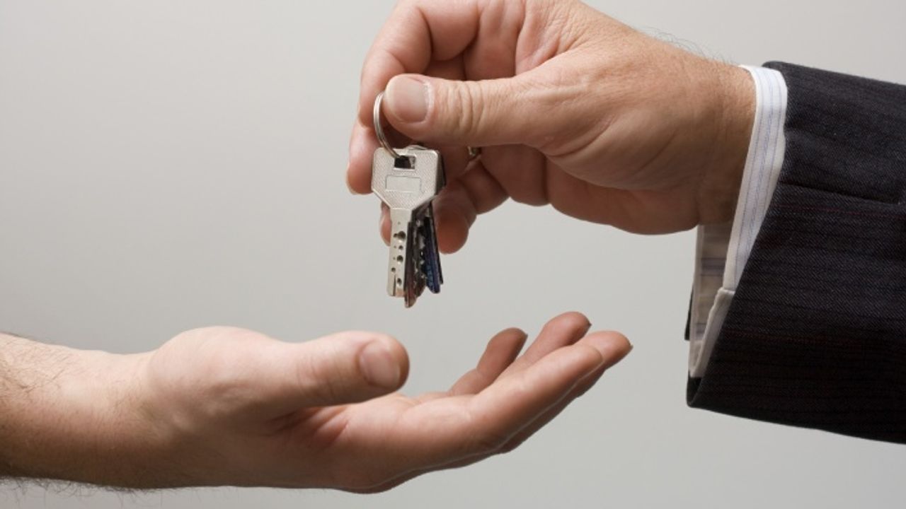 Kiracılar Yüksek Kiraya Ortak Arıyor! Kiracının Ev Arkadaşı Alması Yasal mı?