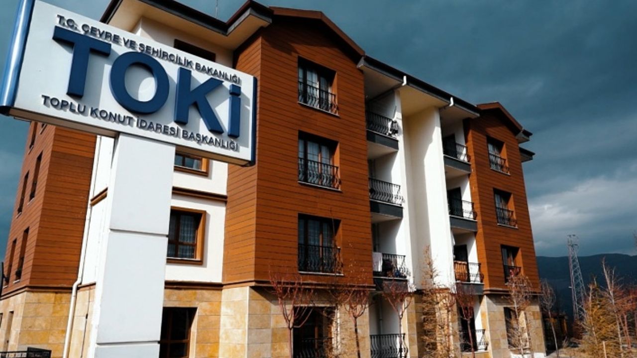 Depremde Tek Bir TOKİ Konutu Yıkılmadı
