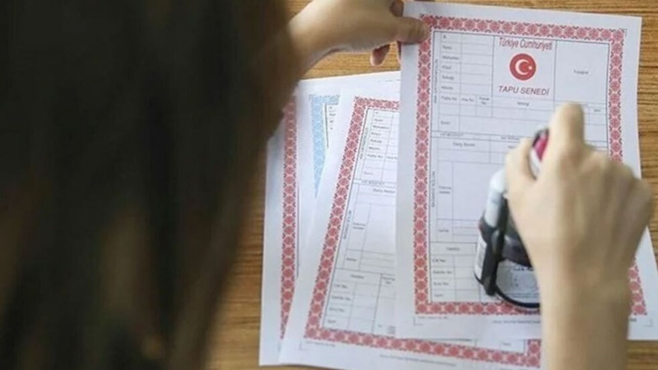Aile İçi Bedelsiz Tapu Devri Nasıl Yapılır?