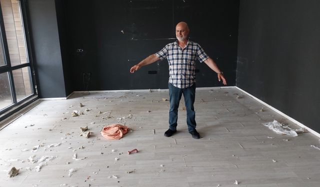 Kiraya Verdiği Lük Büroyu Harabeye Çevirdiler