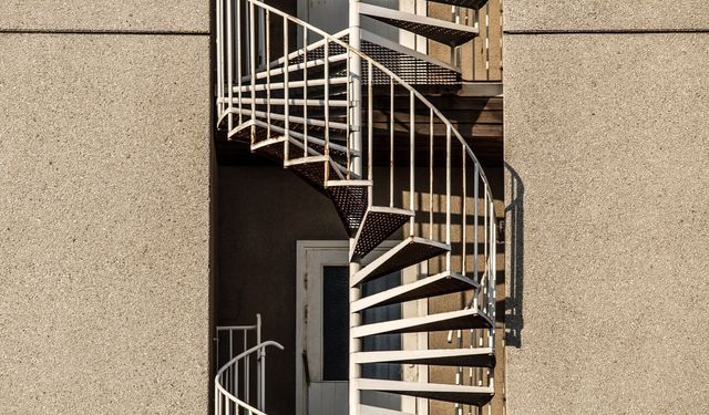 Yangın Merdiveni ve Asma Kat Düzenlemesi Resmileşti