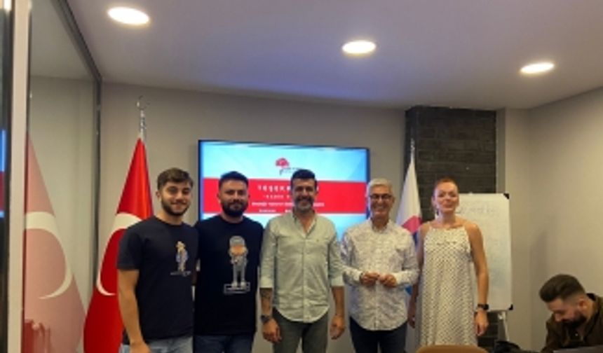 Kadir Yıldırım'dan Dialog Türkiye Vera Gayrimenkul Bursa Çalışanlarına 'Sürdürülebilir Başarı' Eğitimi